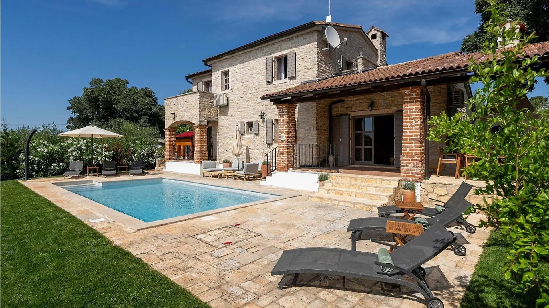 Villa Maria Selina