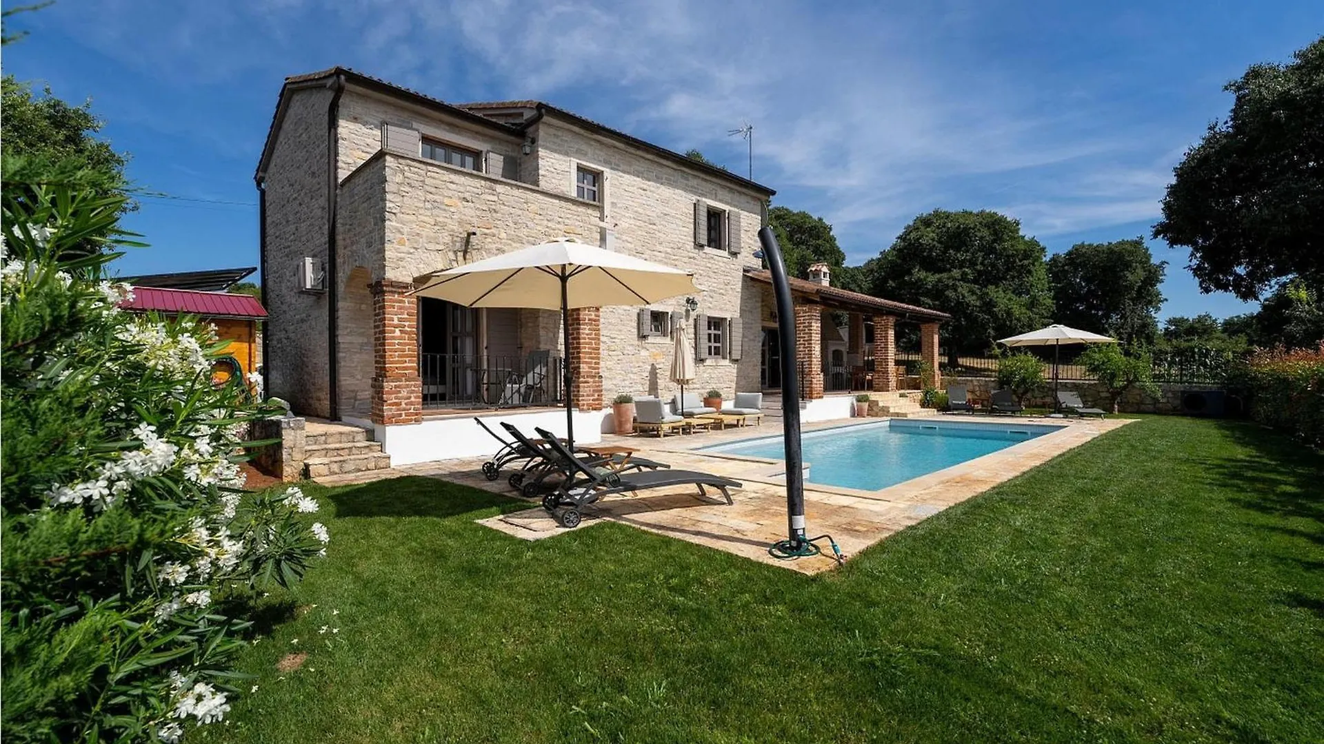 Villa Maria Selina 0*,  Croatia